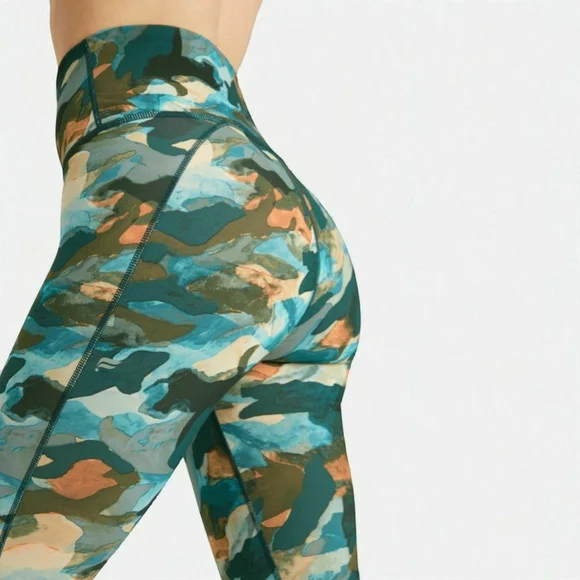 NWT FABLETICS Define PowerHold High-Waisted 7/8 Leggings SIZE XXS - Picture 2 of 7